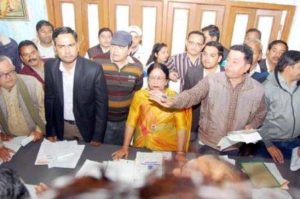 समाचार 4 5 3 |