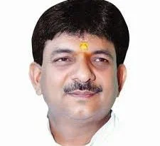 Pm मोदी की अपील का असर: मंत्री Dinesh Khatik ने लौटाईं सरकारी एस्कॉर्ट गाड़ियां, Kapil Dev Agrawal ने नमो भारत ट्रेन से किया सफर 9 Kapil Dev Aggarwal Mla