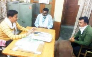 पालिका अध्यक्ष से मिलकर कर्मचारियों की मांगों उठाया