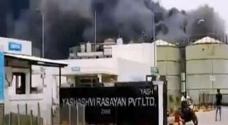 भरूच: रसायन फैक्टरी में धमाका, 40 मजदूर आग में झुलस गए