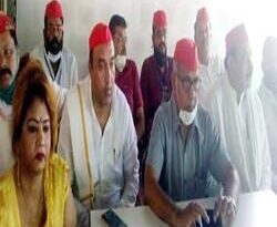 समाजवादी पार्टी का 28वां स्थापना मनाया