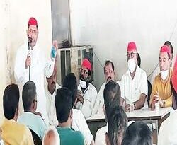 समाजवादी पार्टी मासिक बैठक मे संगठन की मजबूती पर जोर दिया