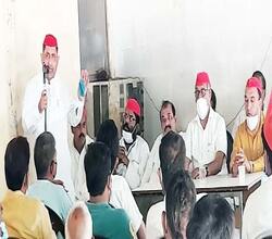 समाजवादी पार्टी मासिक बैठक मे संगठन की मजबूती पर जोर दिया