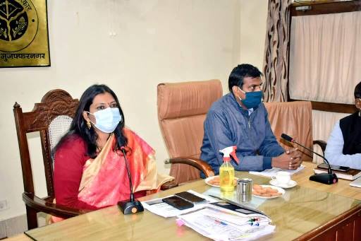 प्रदेश के प्रथम एंटी भू-माफिया सॉफ्टवेयर ‘धरा’ को जिलाधिकारी द्वारा किया गया लांच प्रदेश के प्रथम एंटी भू-माफिया सॉफ्टवेयर ‘धरा’ को जिलाधिकारी द्वारा किया गया लांच