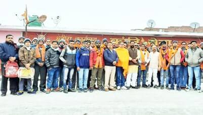 क्रांति सेना ने सदस्यता अभियान चलाया, सैकड़ों ने सदस्यता ग्रहण की क्रांति सेना ने सदस्यता अभियान चलाया, सैकड़ों ने सदस्यता ग्रहण की