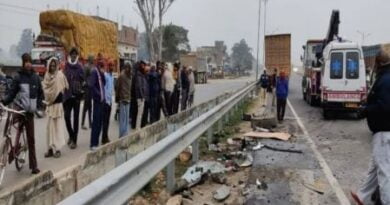 भदोही में शव लेकर जा रही एंबुलेंस कंटेनर से भिड़ी, दर्दनाक हादसे में पांच मौत