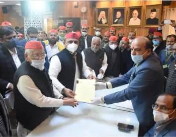 यूपी में एमएलसी चुनाव: मुलायम के करीबी अहमद हसन और राजेंद्र चौधरी ने नामांकन दाखिल किया; अखिलेश यादव ने कहा- दोनों नेता जीतेंगे