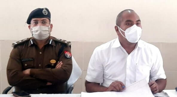 सहारनपुर मंडल के मंडलायुक्त व डीआईजी ने सुनी समस्याएं सहारनपुर मंडल के मंडलायुक्त व डीआईजी ने सुनी समस्याएं