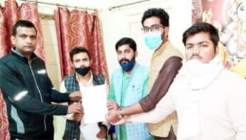 अखिल भारतीय विद्यार्थी परिषद के कार्यकर्ताओं ने एडीएम  को ज्ञापन सौंपा