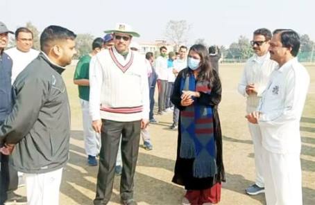 जिला प्रशासन और मुजफ्फरनगर क्रिकेट एसोसिएशन की टीमों के बीच मैत्री क्रिकेट मैच का आयोजन जिला प्रशासन और मुजफ्फरनगर क्रिकेट एसोसिएशन की टीमों के बीच मैत्री क्रिकेट मैच का आयोजन