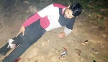 शाहपुर में लूट की वारदात में फरार चल रहे दो बदमाश मुठभेड में घायल