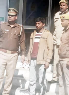 पुलिस ने नशे के सौदागर सहित कई गिरफ्तार, शातिर अपराधी दबौचा पुलिस ने नशे के सौदागर सहित कई गिरफ्तार, शातिर अपराधी दबौचा