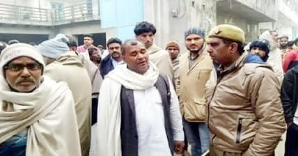 थाना शाहपुर क्षेत्र में युवक की गर्दन काट कर हत्या, फैली सनसनी थाना शाहपुर क्षेत्र में युवक की गर्दन काट कर हत्या, फैली सनसनी