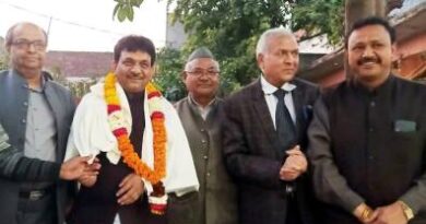 शहर गौशाला को १९ लाख रुपए की अनुदान राशि स्वीकृत: राज्यमंत्री कपिल देव अग्रवाल का सम्मान किया