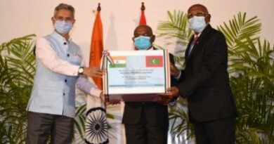 कोविड-19 के दौरान दोनों देशों के बीच निकट सहयोग को लेकर मालदीव की सराहना, एक लाख वैक्सीन सौंपी