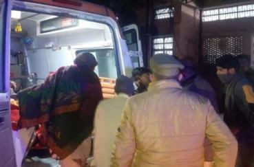 सिंभावली: घर में घुसकर किशोरी पर दूसरे समुदाय के युवक ने फेंका तेजाब