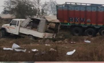 जौनपुर हादसा: हादसे में सगे भाइयों की मौत, हर तरफ कोहराम जौनपुर हादसा: हादसे में सगे भाइयों की मौत, हर तरफ कोहराम