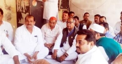 सपा की मासिक बैठक सम्पन्न: संघर्षकारी कार्यकर्ताओ को जिला पंचायत चुनाव में प्राथमिकता से लड़ाने का सुझाव