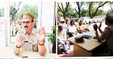 तितावी थाना प्रभारी ने चौकीदारों के साथ की बैठक