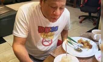 फिलीपींस राष्ट्रपति की हरकत: महिला सहायक के निजी अंग को छूने की कोशिश का वीडियो वायरल