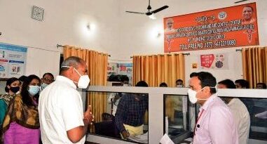 मंडलायुक्त ने किये ताबड़तोड़ निरीक्षण, खामियां मिलने पर जताई नाराजगी