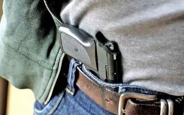 देसी पिस्टल कमर में खोंस कर 16 साल की उम्र में रौब गालिब करता पकडा गया