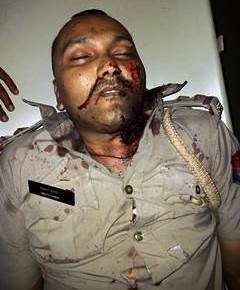 आगरा में बिकरू कांड-दरोगा की गोली मारकर हत्या, पूरे जिले में हड़कम्प आगरा में बिकरू कांड-दरोगा की गोली मारकर हत्या, पूरे जिले में हड़कम्प