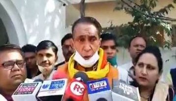 देश में बढती महंगाई को लेकर राज्यपाल के नाम ज्ञापन सौंपा