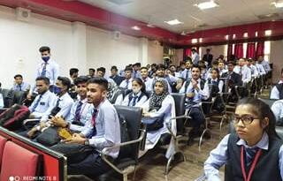 श्रीराम कॉलेज के वाणिज्य विभाग में हुई प्रश्नोत्तरी प्रतियोगिता