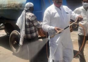 शहर प्रमुख मौहल्लों में सैनिटाइजर अभियान चलाया