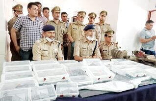 नई मन्डी कोतवाली पुलिस ने अवैध शस्त्र/असलाह फैक्ट्री पकडी, घेराबंदी करते हुए 6 गिरफ्तार