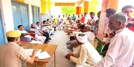 कोई भी प्रत्याशी किसी भी कीमत पर शराब का सेवन नही करायेगाः बालियान कोई भी प्रत्याशी किसी भी कीमत पर शराब का सेवन नही करायेगाः बालियान