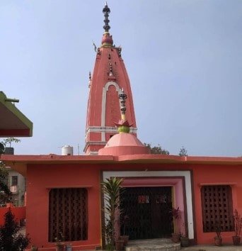दूधली का प्राचीन दुर्गा मंदिर  आस्था का केंद्र, महापुरुषों के चित्र लगाकर सामाजिक समरसता का संदेश