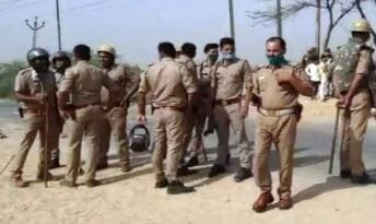 अजीतमल में 2 मजारों को हटाया गया: आक्रोशित होकर रोड पर मुसलमान