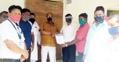 सफाई कर्मचारियों पर हुए अत्याचारों के खिलाफ ज्ञापन सौंपन