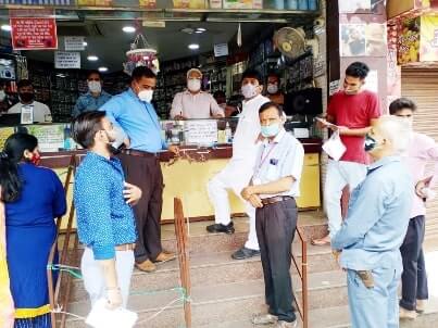 मंत्री कपिलदेव अग्रवाल की अपील पर दवा व्यापारी 10% डिस्काउंट पर देंगे कोरोना मरीज को दवा मंत्री कपिलदेव अग्रवाल की अपील पर दवा व्यापारी 10% डिस्काउंट पर देंगे कोरोना मरीज को दवा