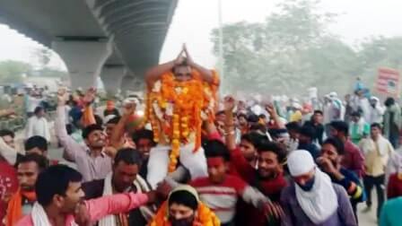 मुजफ्फरनगर में ग्राम प्रधान का विजयी जुलूस रोकने पर पुलिस पर हमला, दारोगा और सिपाही घायल, फोर्स पहुंची, कईं गिरफ्तार