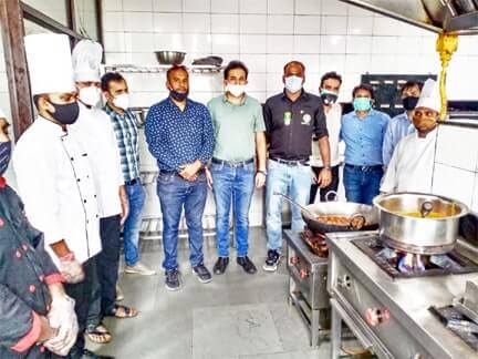 मुजफ्फरनगर राउंड टेबल संस्था ने जरूरतमंद लोगों के लिए करायी भोजन की व्यवस्था