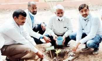 मोरना: सामाजिक संस्था के तत्वावधान में दर्जनों औषधियुक्त पौधे लगाए मोरना: सामाजिक संस्था के तत्वावधान में दर्जनों औषधियुक्त पौधे लगाए