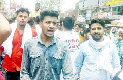 कालेजो मे फीस मे छूट एवं स्कॉलरशिप की मांग को लेकर सौंपा ज्ञापन कालेजो मे फीस मे छूट एवं स्कॉलरशिप की मांग को लेकर सौंपा ज्ञापन