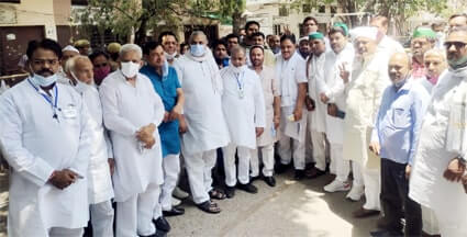 मुजफ्फरनगर में 3 प्रत्याशी मैदान में कूदे, वीरपाल निर्वाल, सतेंद्र बालियान, तहसीन बानो ने भरे पर्चे