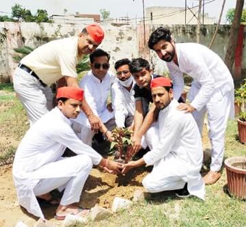 समाजवादी पार्टी खतौली द्वारा विश्व पर्यावरण दिवस पर पौधा रोपण समाजवादी पार्टी खतौली द्वारा विश्व पर्यावरण दिवस पर पौधा रोपण