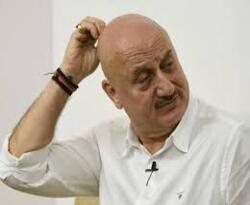 36 घंटों में अनुपम खेर के ट्विटर पर 80 हजार फोलोवर्स घटे.. 36 घंटों में अनुपम खेर के ट्विटर पर 80 हजार फोलोवर्स घटे..