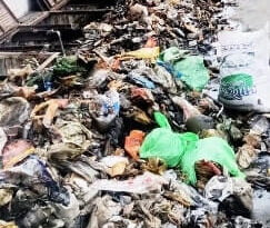 नगर को क्लीन एंड ग्रीन सिटी बनाने के उद्देश्य से चैयरमेन ने नाले की सफाई कराई