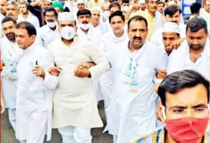 राष्ट्रीय लोकदल का धरना प्रदर्शन राष्ट्रीय लोकदल का धरना प्रदर्शन