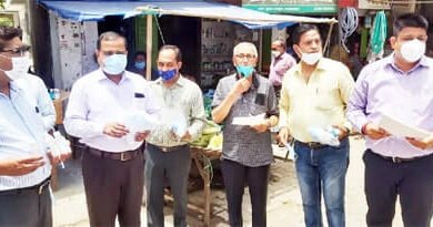 सुभाष चौहान के नेतृत्व में मास्क एवं सैनिटाइजर का निशुल्क वितरण किया