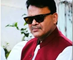 डीएम चन्द्रभूषण सिंह की सख्ती: शहर में 11 बजे के बाद कूड़ा डालने पर बैन 4 Cb Singh |