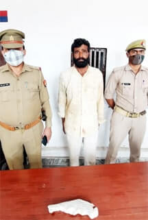 पुलिस ने हिस्ट्रीशीटर को तमंचा सहित गिरफ्तार किया पुलिस ने हिस्ट्रीशीटर को तमंचा सहित गिरफ्तार किया