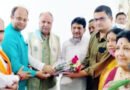 नगर विकास मंत्री आशुतोष टंडन का स्वागत किया..