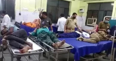 Muzaffarnagar:  पिन्ना बाईपास पर अनियंत्रित होकर पलटी मिनी बस, ड्राइवर समेत 15 श्रद्धालु घायल